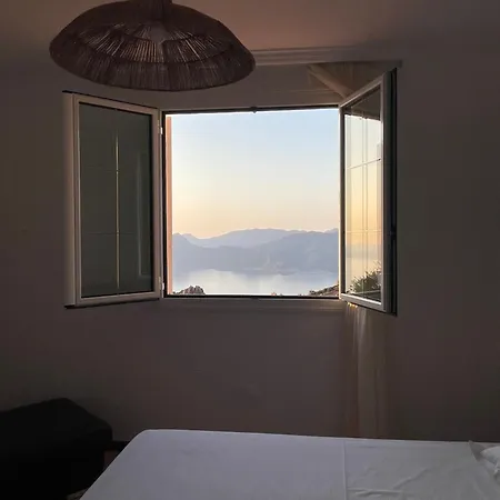 Spacieux Avec Vue Διαμέρισμα *