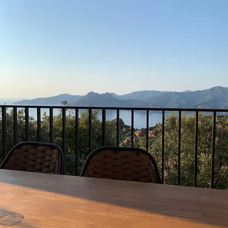 Spacieux Avec Vue Lägenhet *